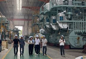 7月10日上午，省政府研究室经济发展研究中心主任吴江一行人来靖开展调研，深入了解船舶海工装备产业发展情况以及新质生产力典型案例。